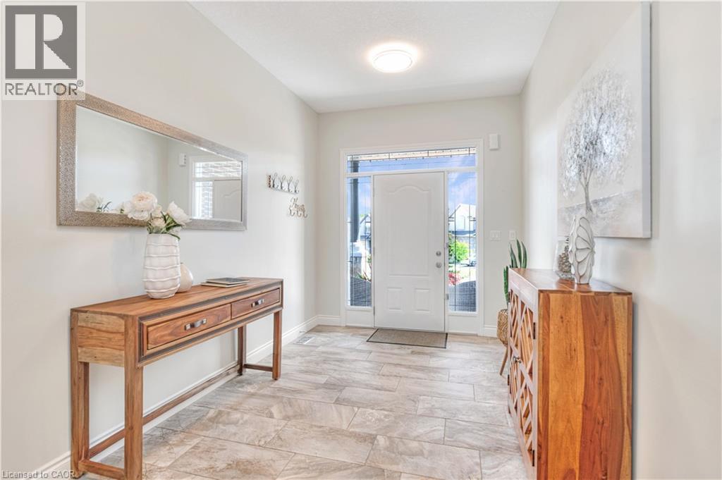 Photo 6 of 451 Twinleaf Street, Waterloo ON