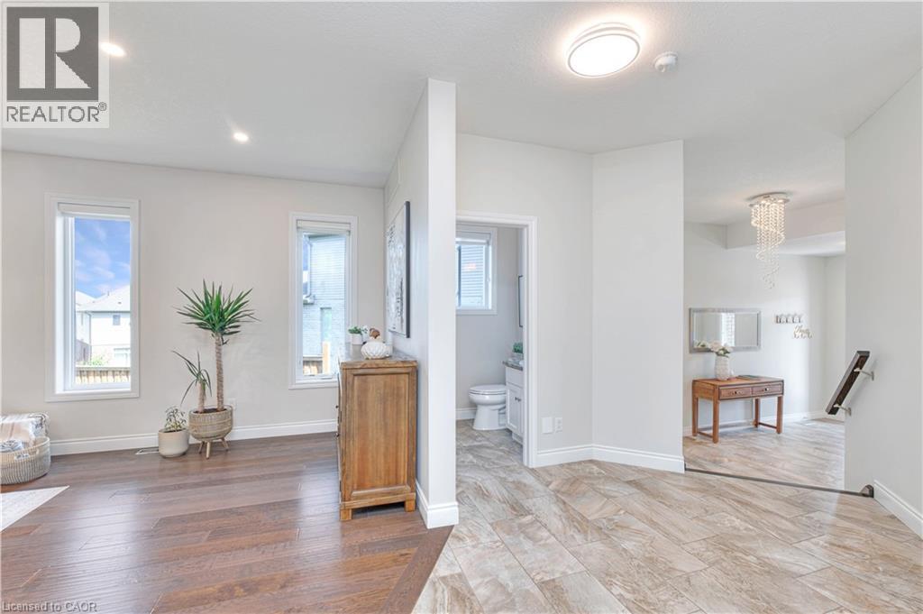 Photo 10 of 451 Twinleaf Street, Waterloo ON