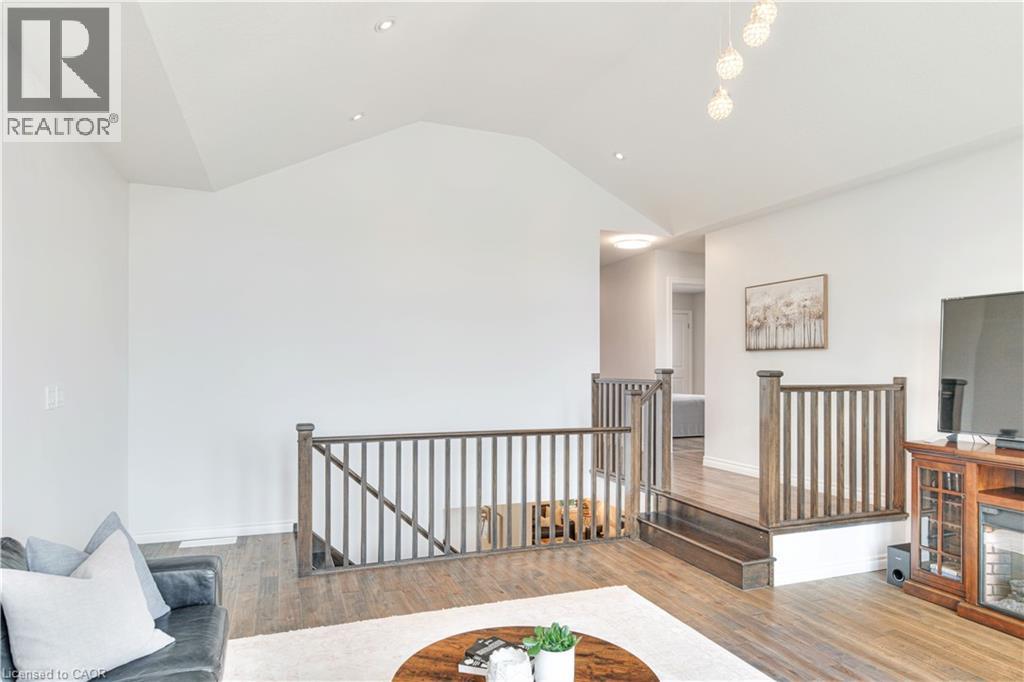 Photo 22 of 451 Twinleaf Street, Waterloo ON