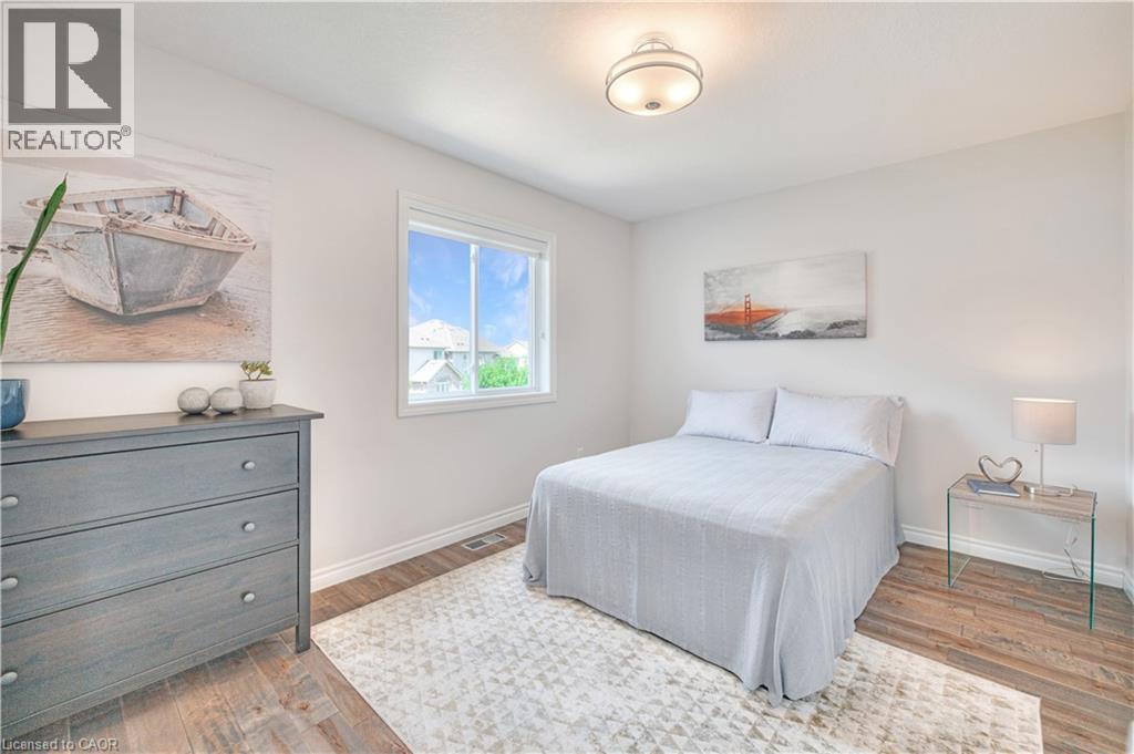 Photo 33 of 451 Twinleaf Street, Waterloo ON