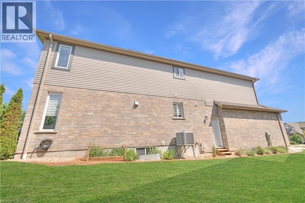 Photo 42 of 451 Twinleaf Street, Waterloo ON