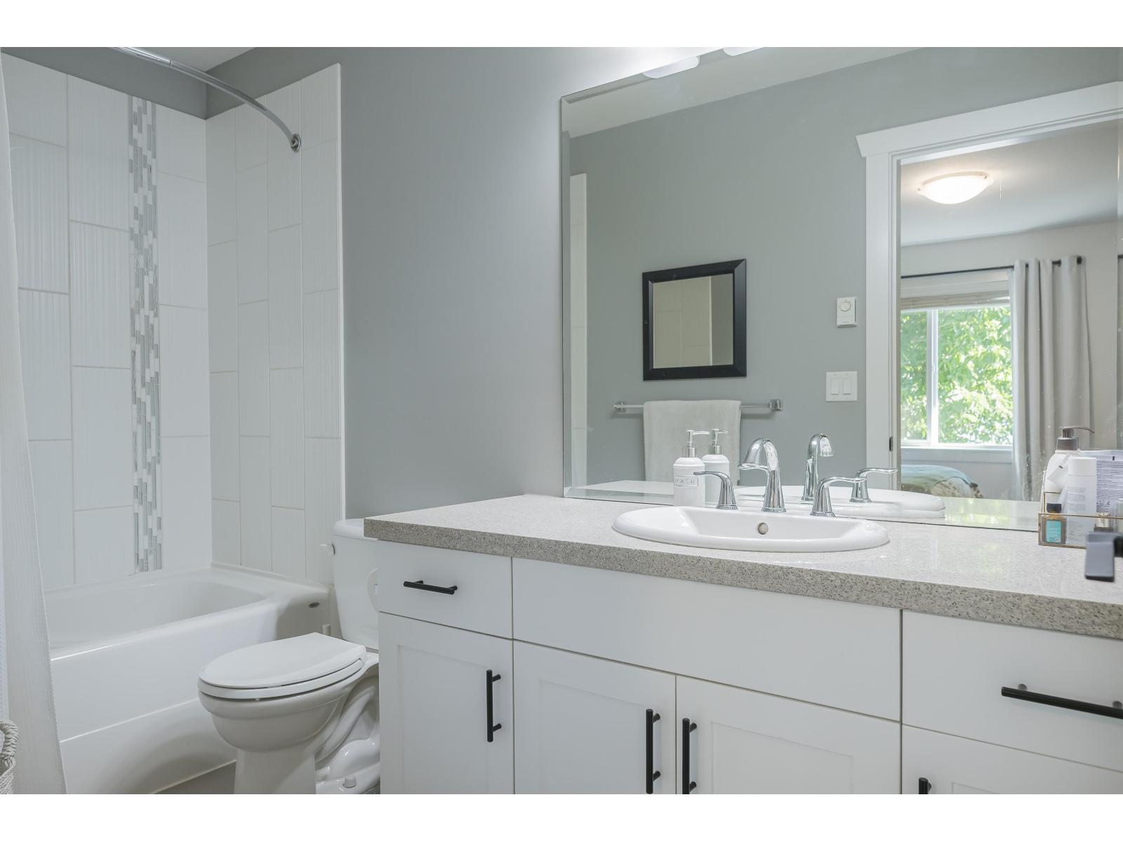 Photo 22 of 21080 80 Avenue, Langley BC