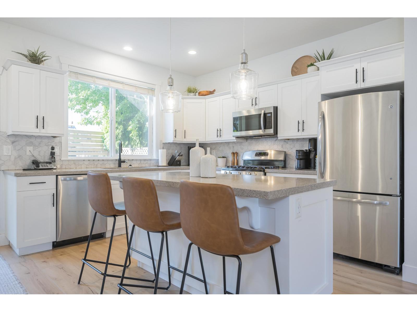 Photo 8 of 21080 80 Avenue, Langley BC