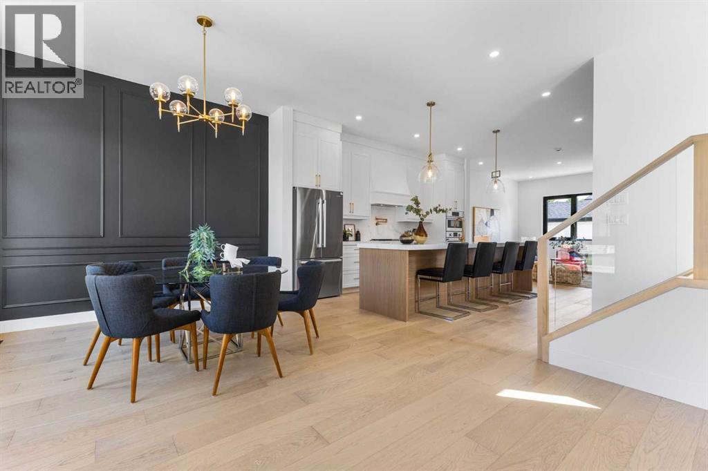Photo 4 of 3716 44 Street Sw, Calgary AB