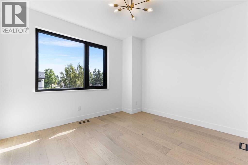 Photo 29 of 3716 44 Street Sw, Calgary AB