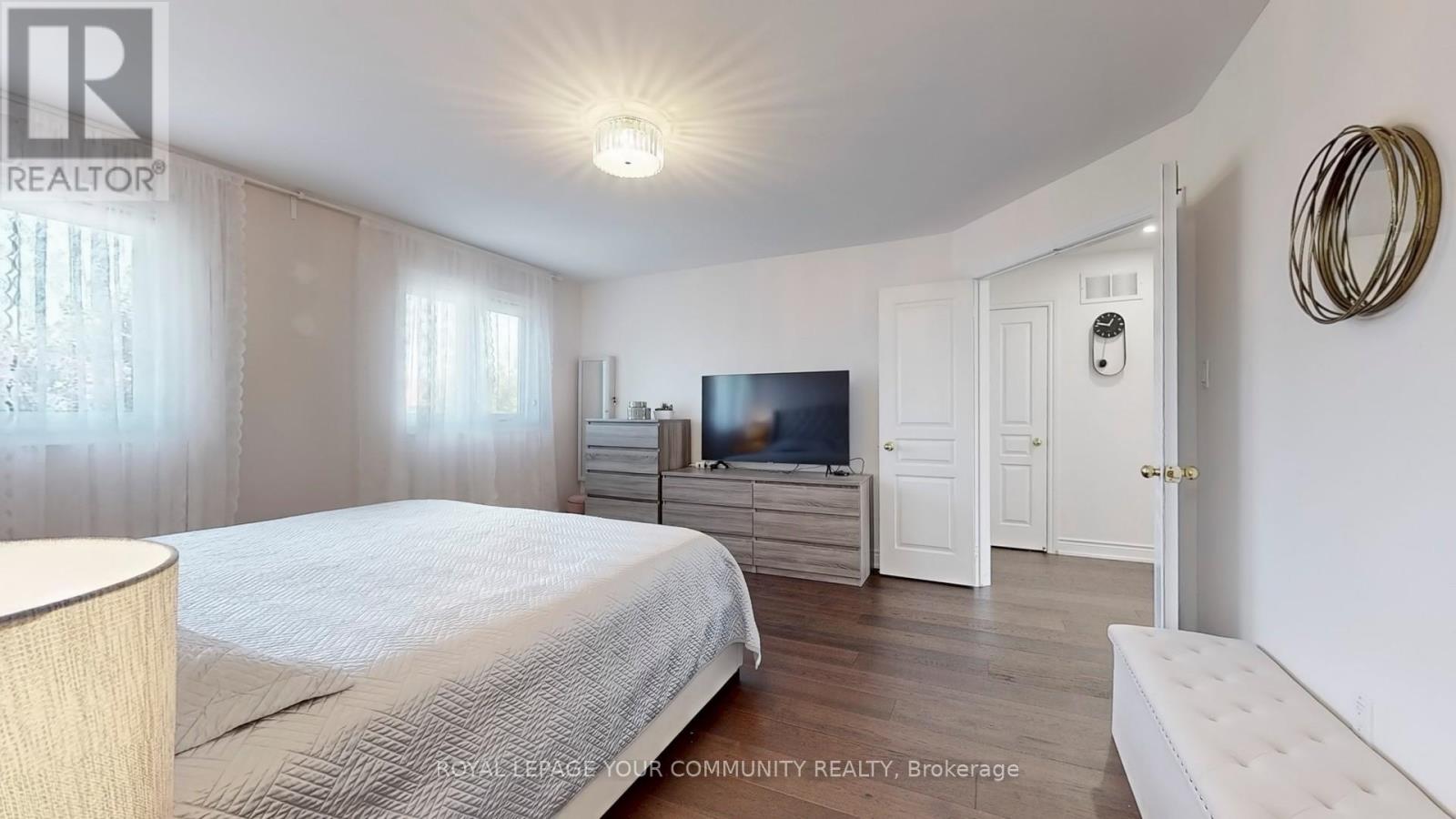 Photo 25 of 172 Humberland Drive, Richmond Hill ON
