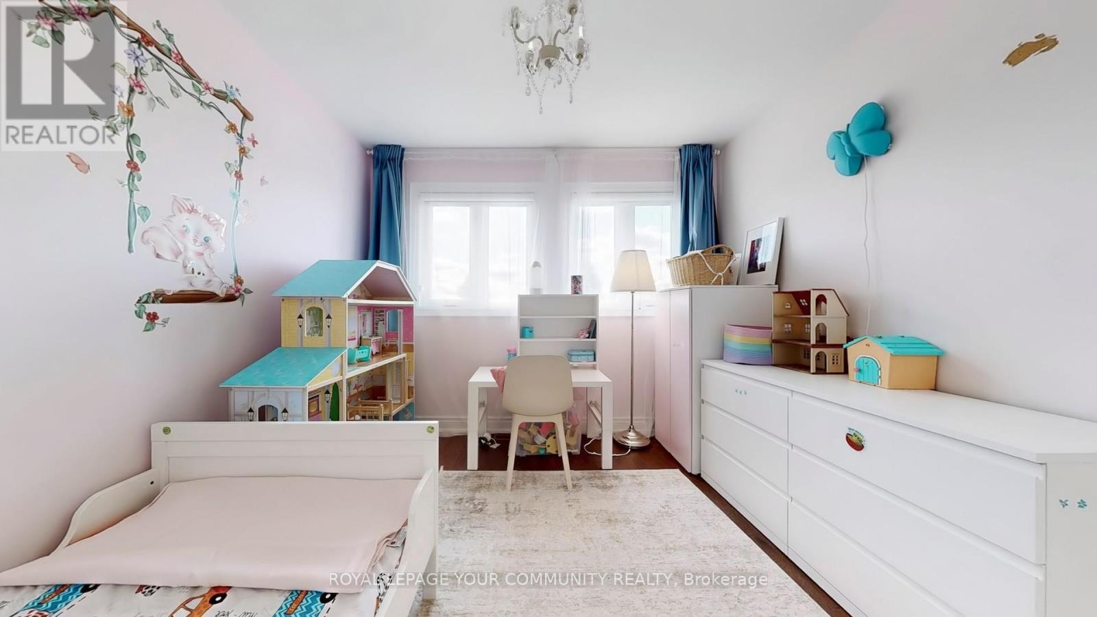 Photo 32 of 172 Humberland Drive, Richmond Hill ON
