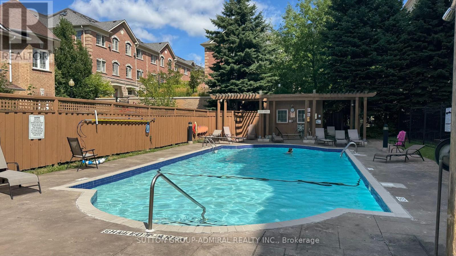 Photo 23 of 205 1 Emerald Lane, Vaughan ON