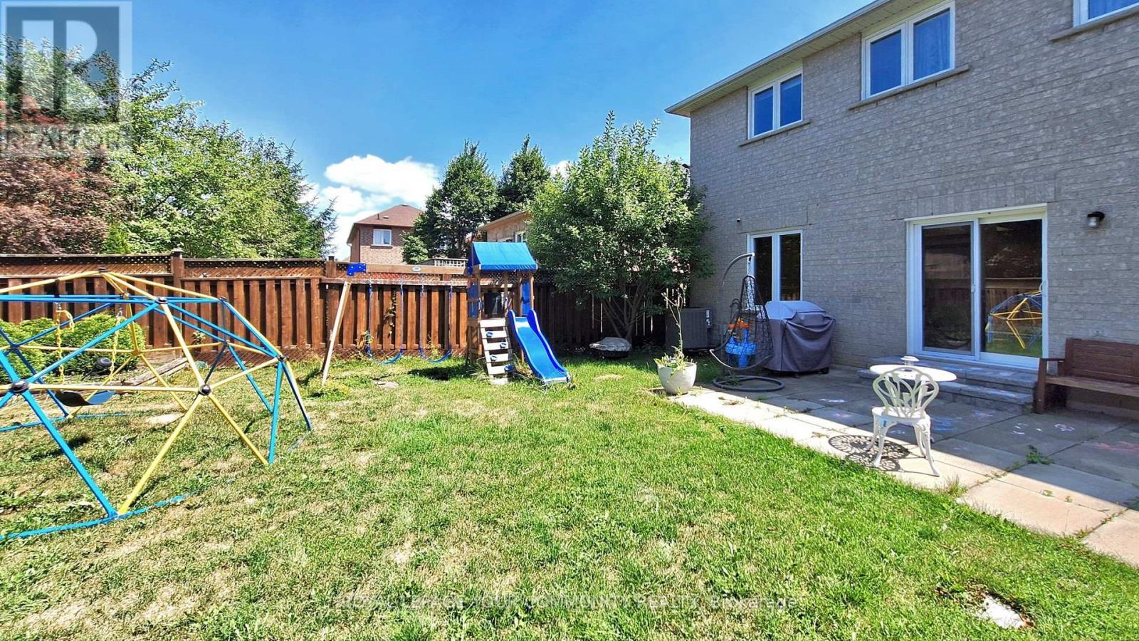Photo 45 of 172 Humberland Drive, Richmond Hill ON