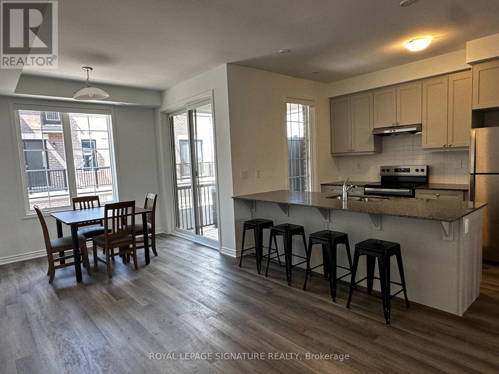 Photo 6 of 14 1259 Lily Crescent, Milton ON