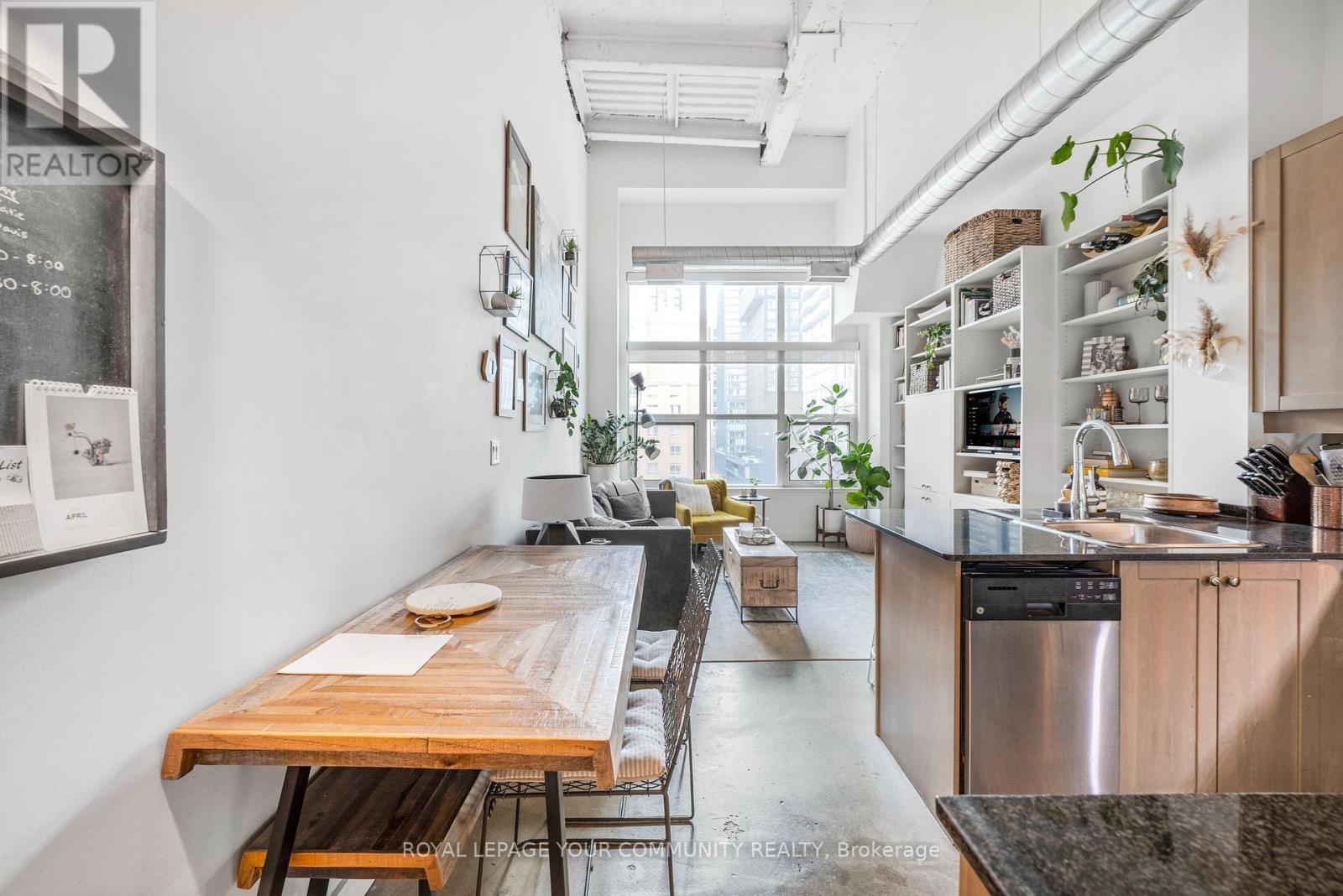 Photo 2 of 504 135 Dalhousie Street, Toronto ON