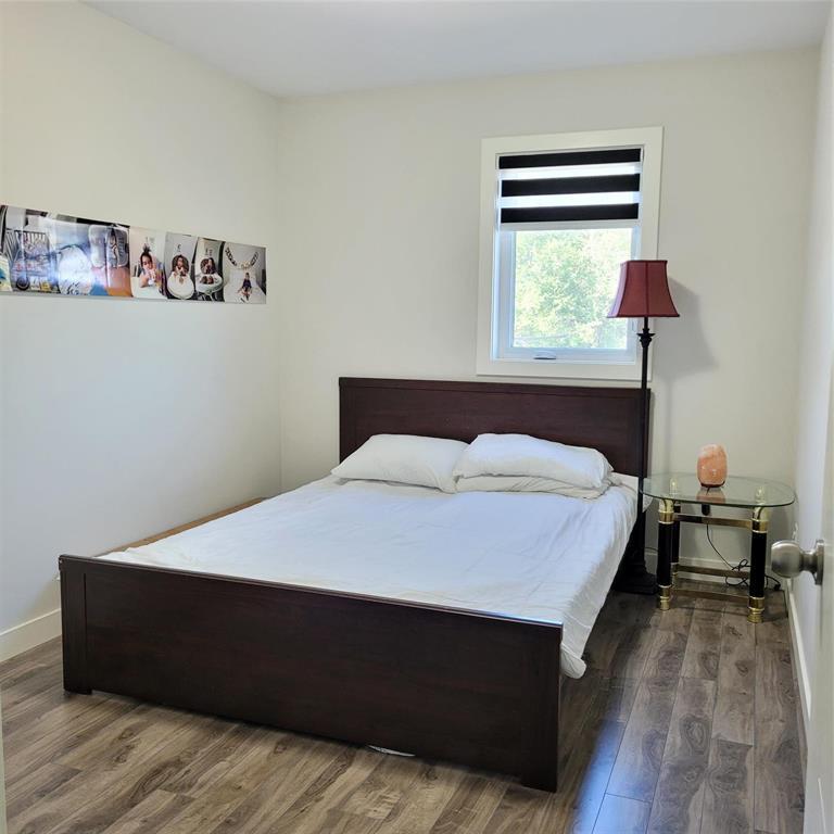 Photo 10 of 773 Carruthers Avenue, Winnipeg MB