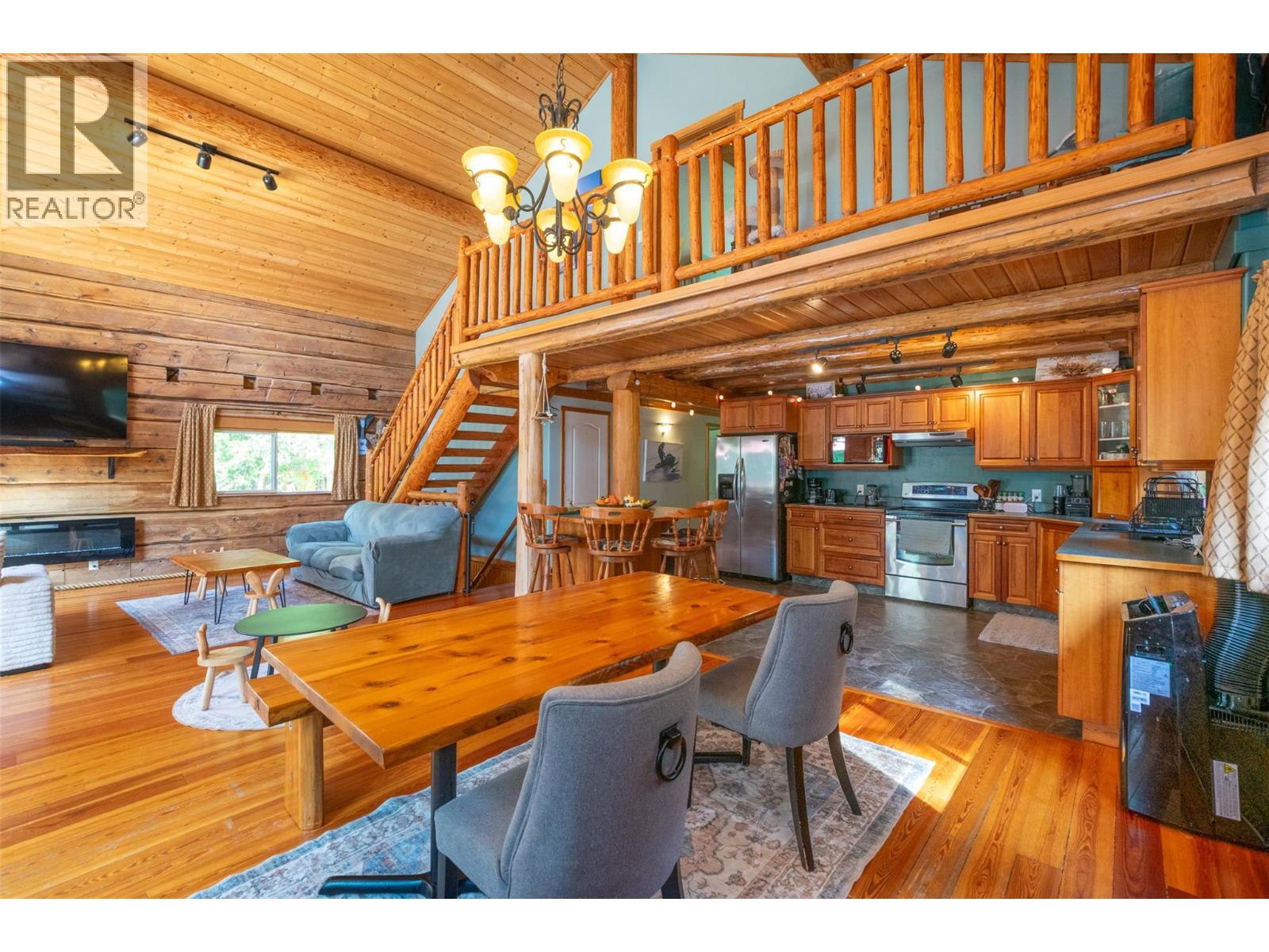  1834 Stepp Pit Road, Sicamous