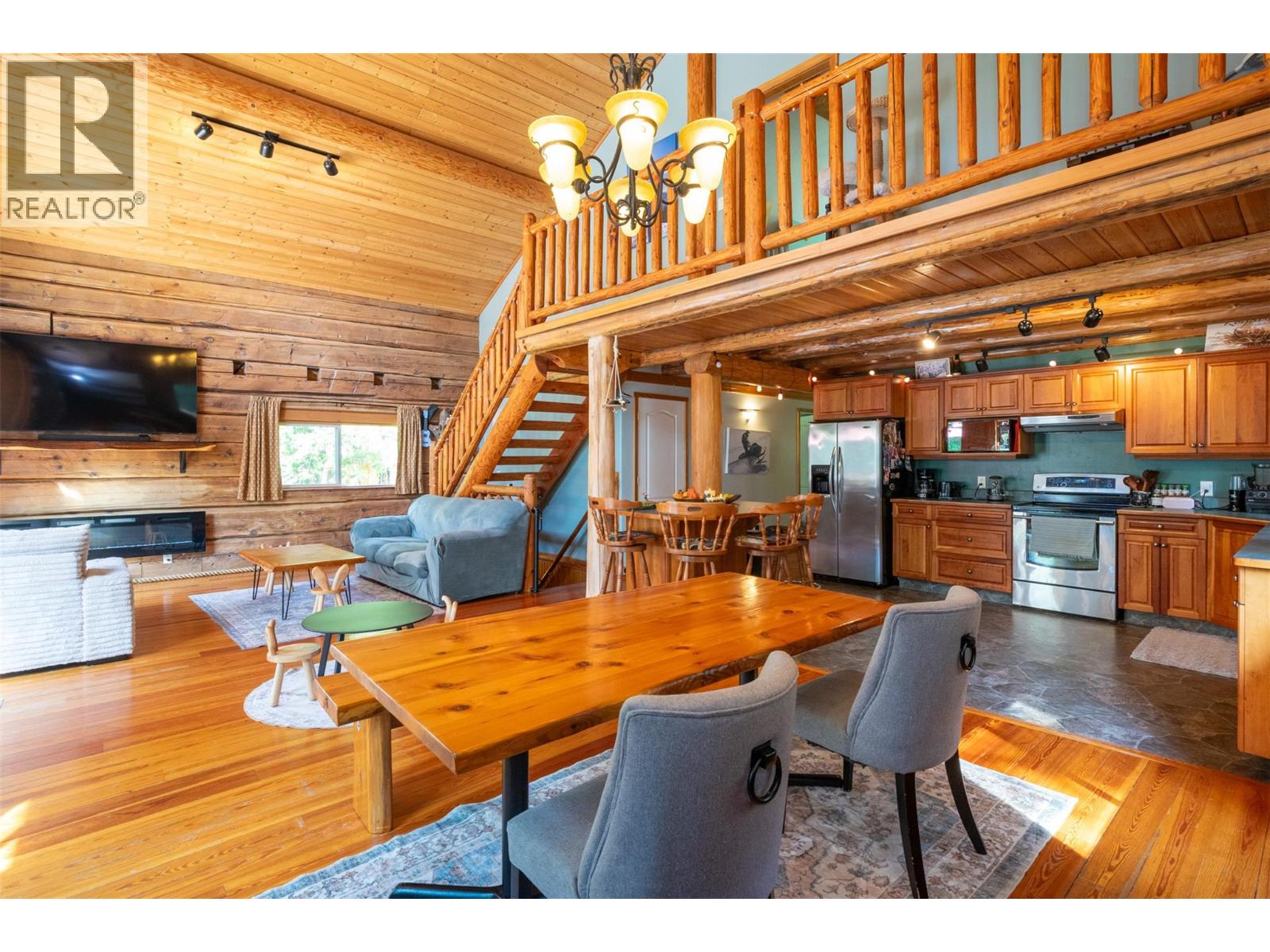  1834 Stepp Pit Road, Sicamous