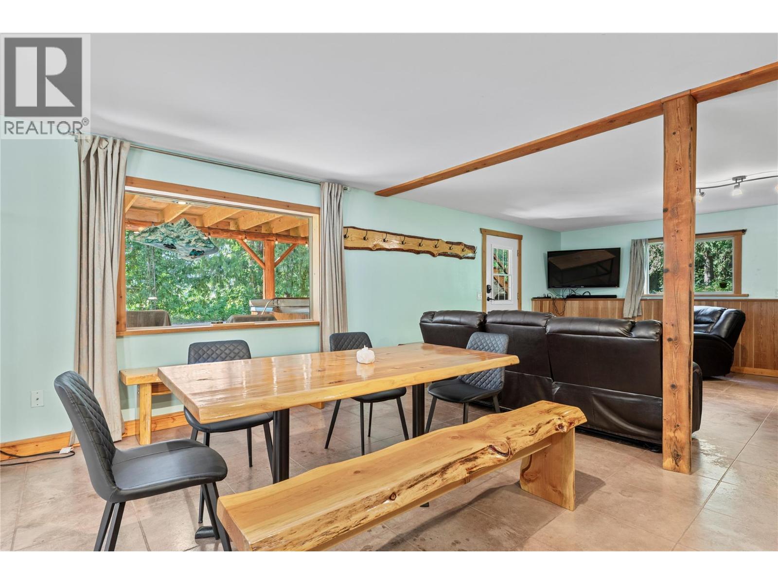  1834 Stepp Pit Road, Sicamous