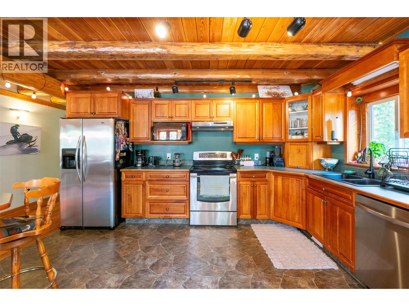  1834 Stepp Pit Road, Sicamous