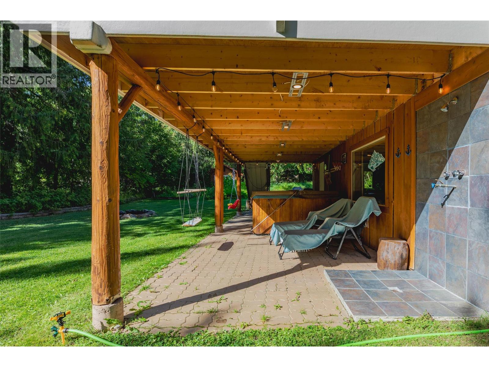  1834 Stepp Pit Road, Sicamous