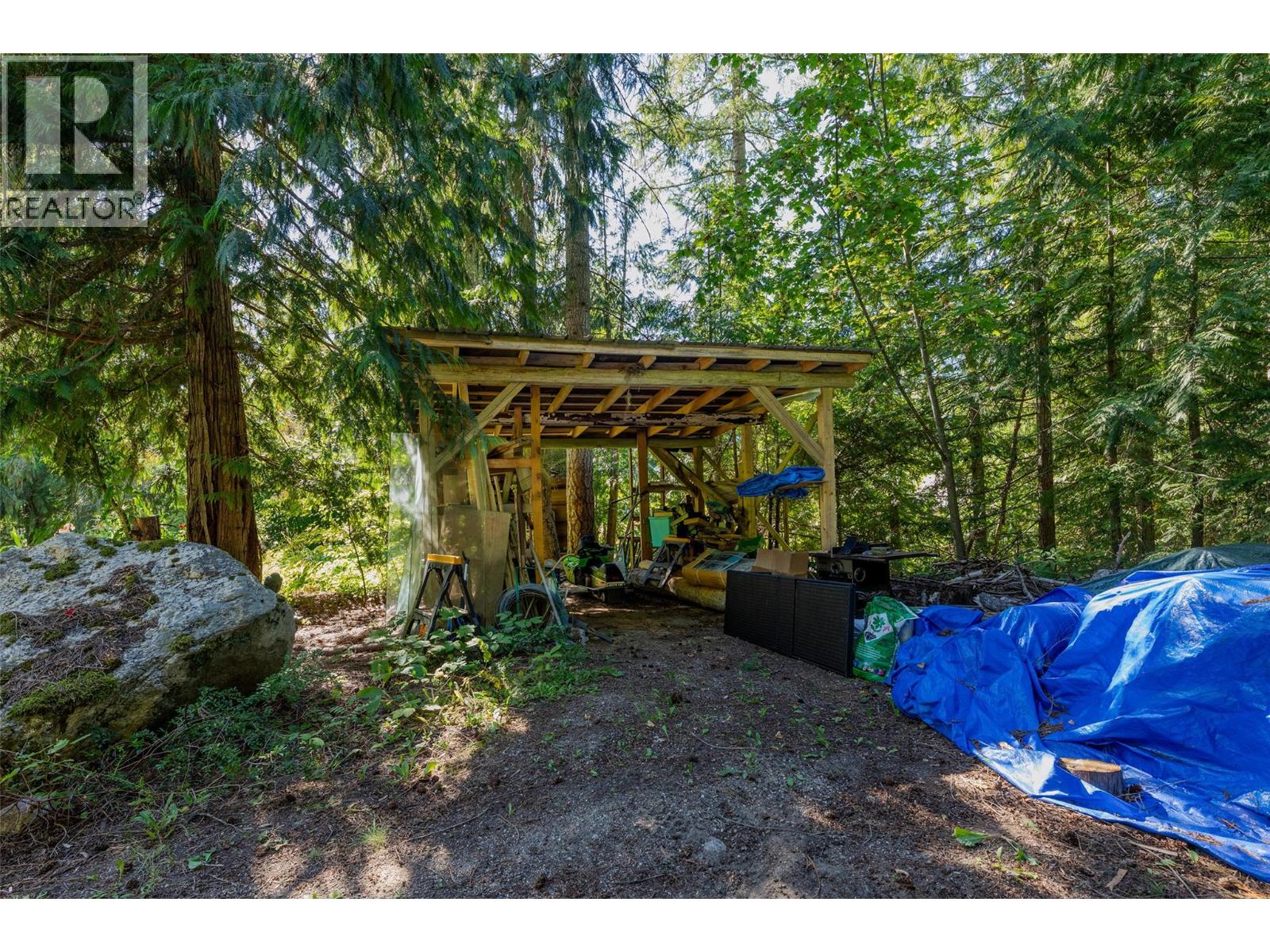 1834 Stepp Pit Road, Sicamous