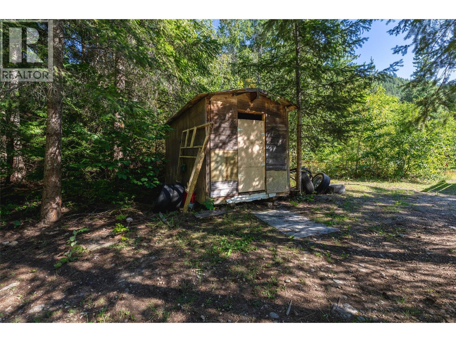  1834 Stepp Pit Road, Sicamous