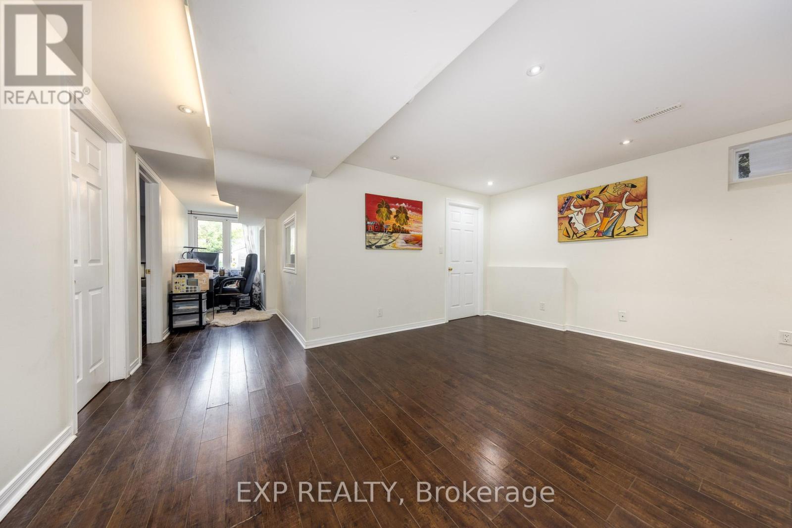 Photo 37 of 305 Via Romano Boulevard, Vaughan ON