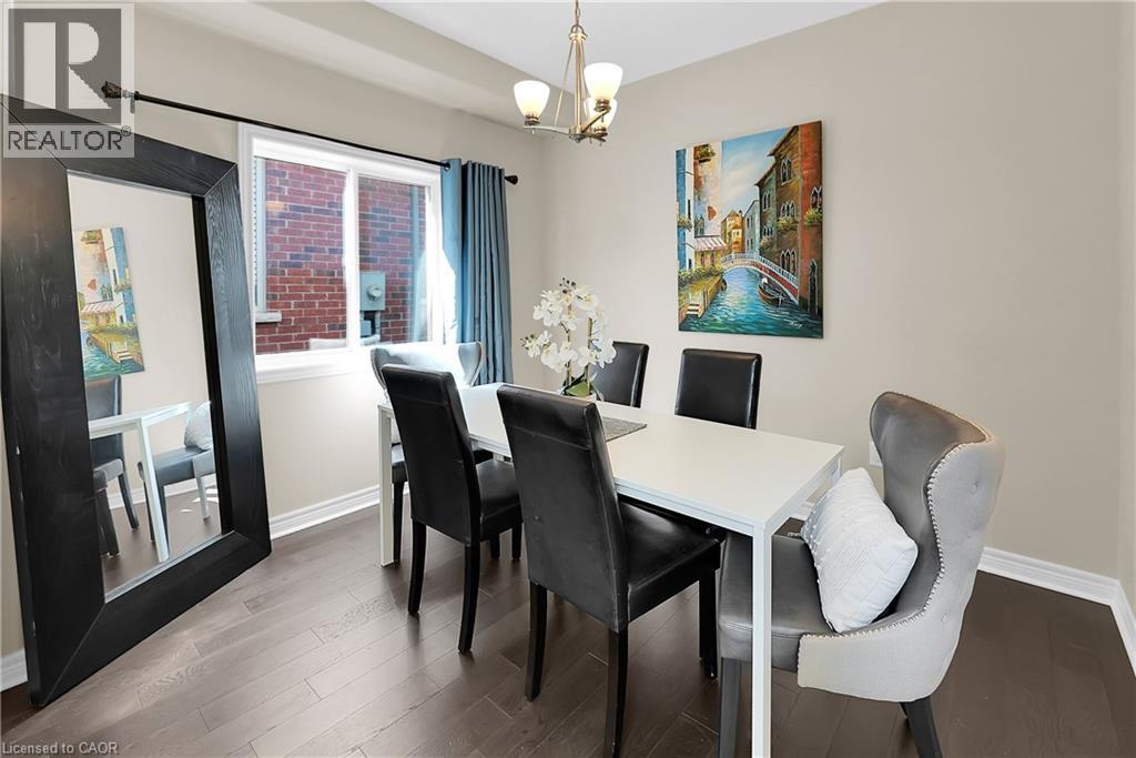 Photo 15 of 4896 Allan Court, Beamsville ON