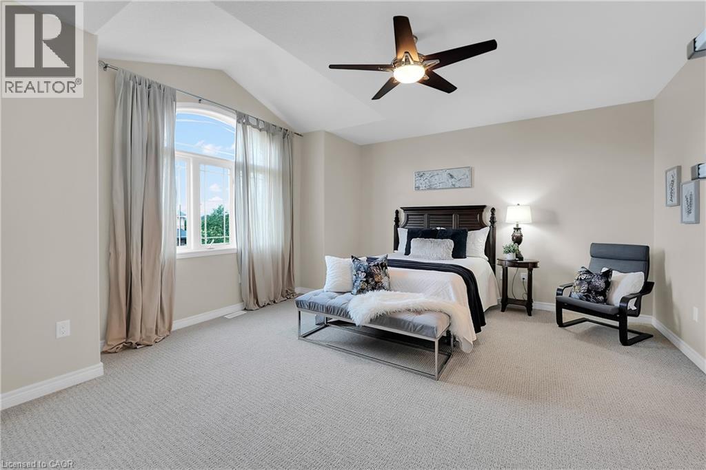 Photo 18 of 4896 Allan Court, Beamsville ON