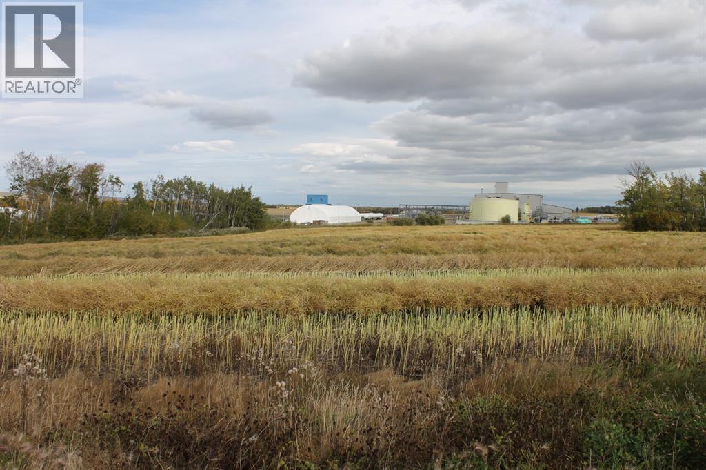 Photo 10 of 9300 101 Street, Sexsmith AB