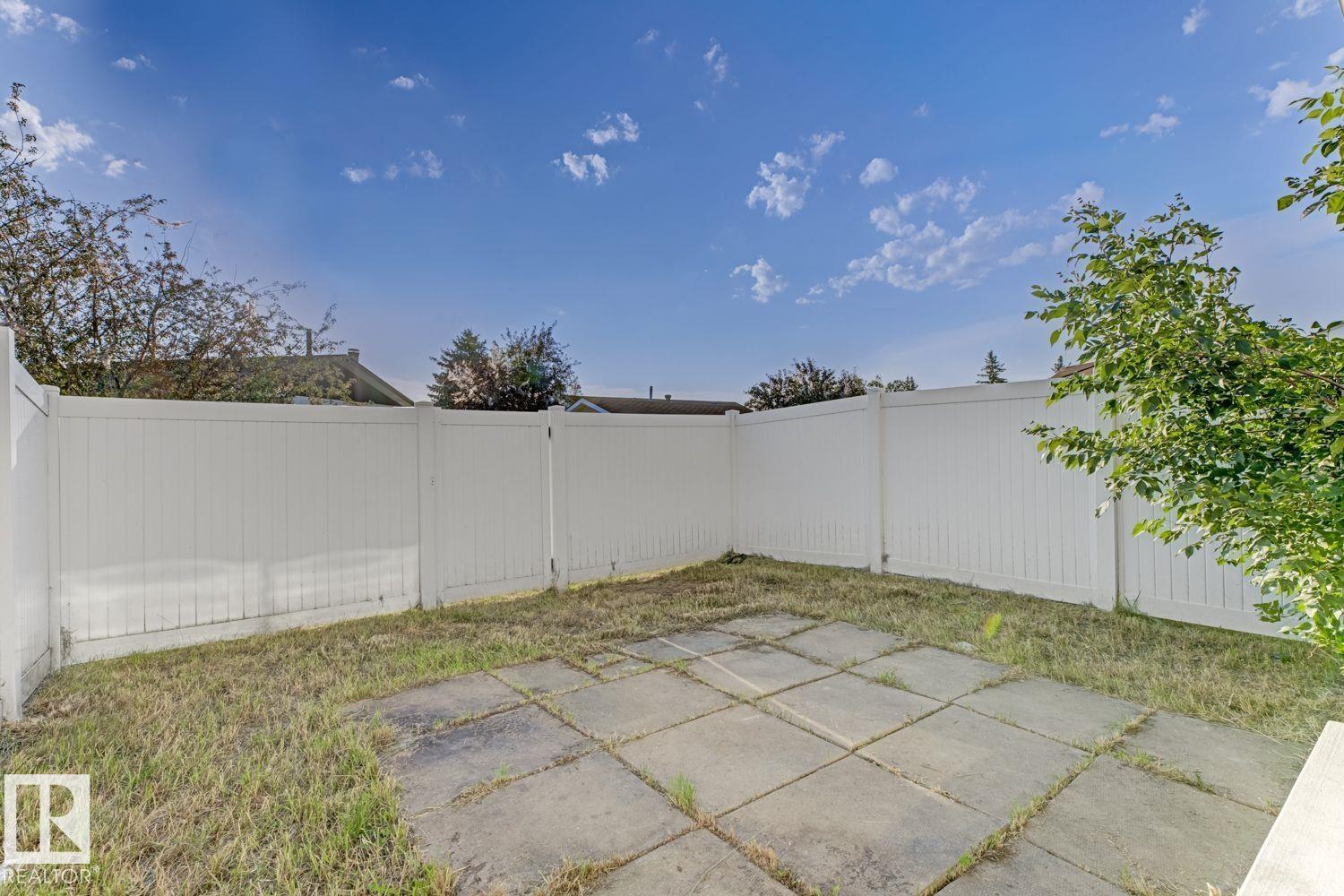 Photo 21 of 11514 139 Av Nw, Edmonton AB