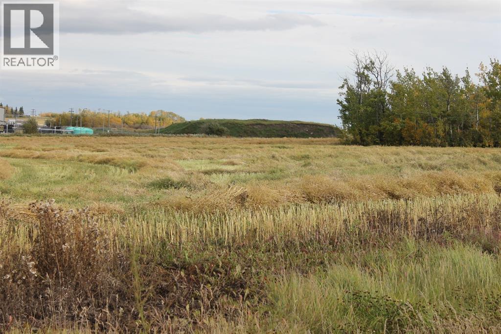Photo 9 of 9300 101 Street, Sexsmith AB