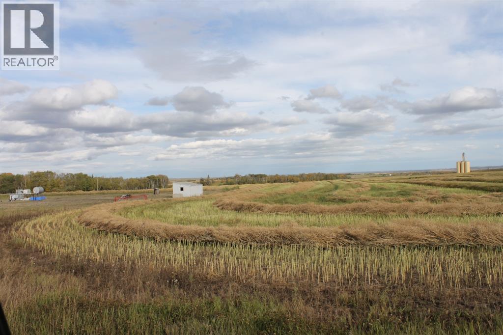 Photo 4 of 10400 85 Avenue, Sexsmith AB