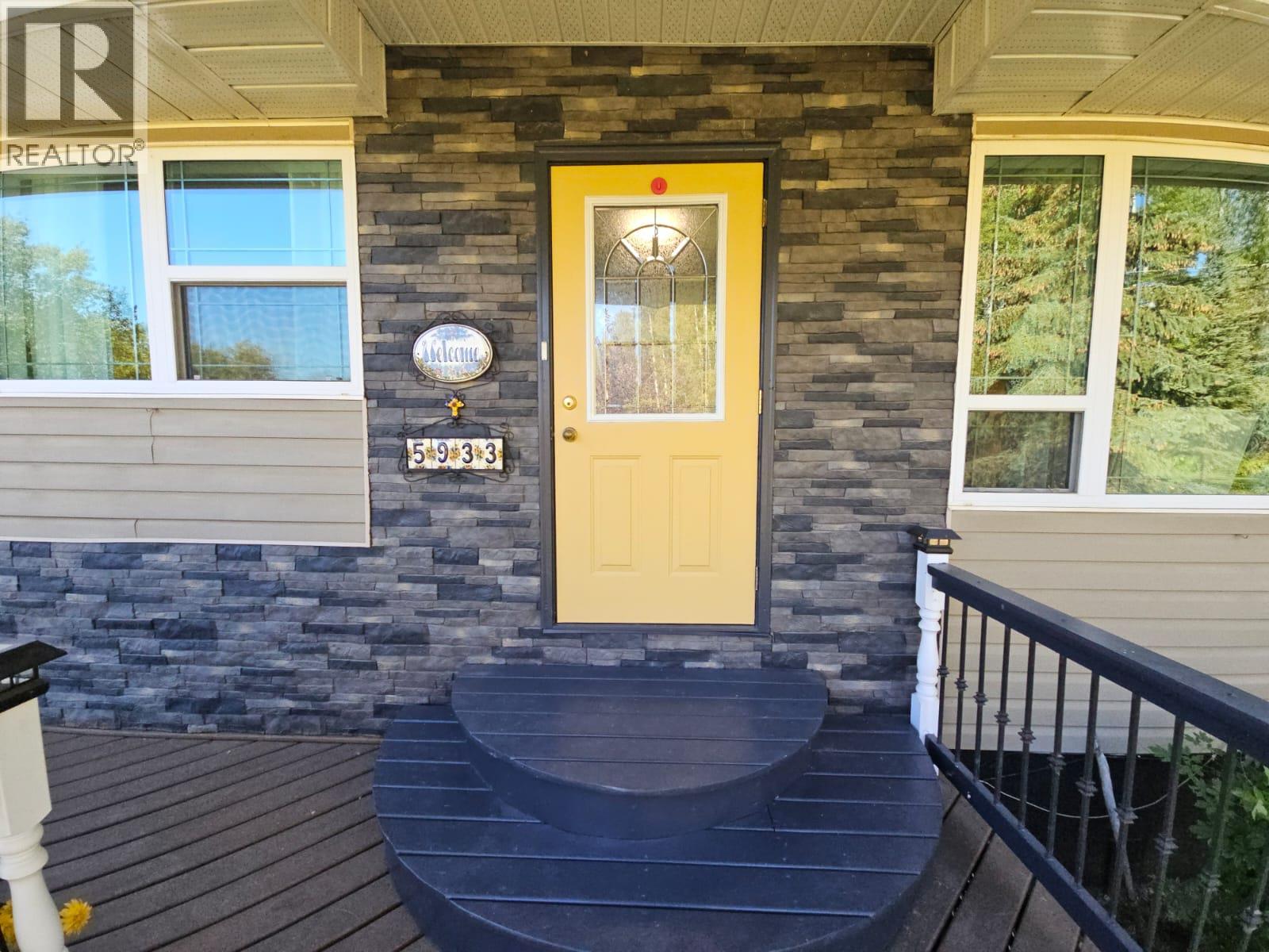 5933 KURJATA Road, Chetwynd