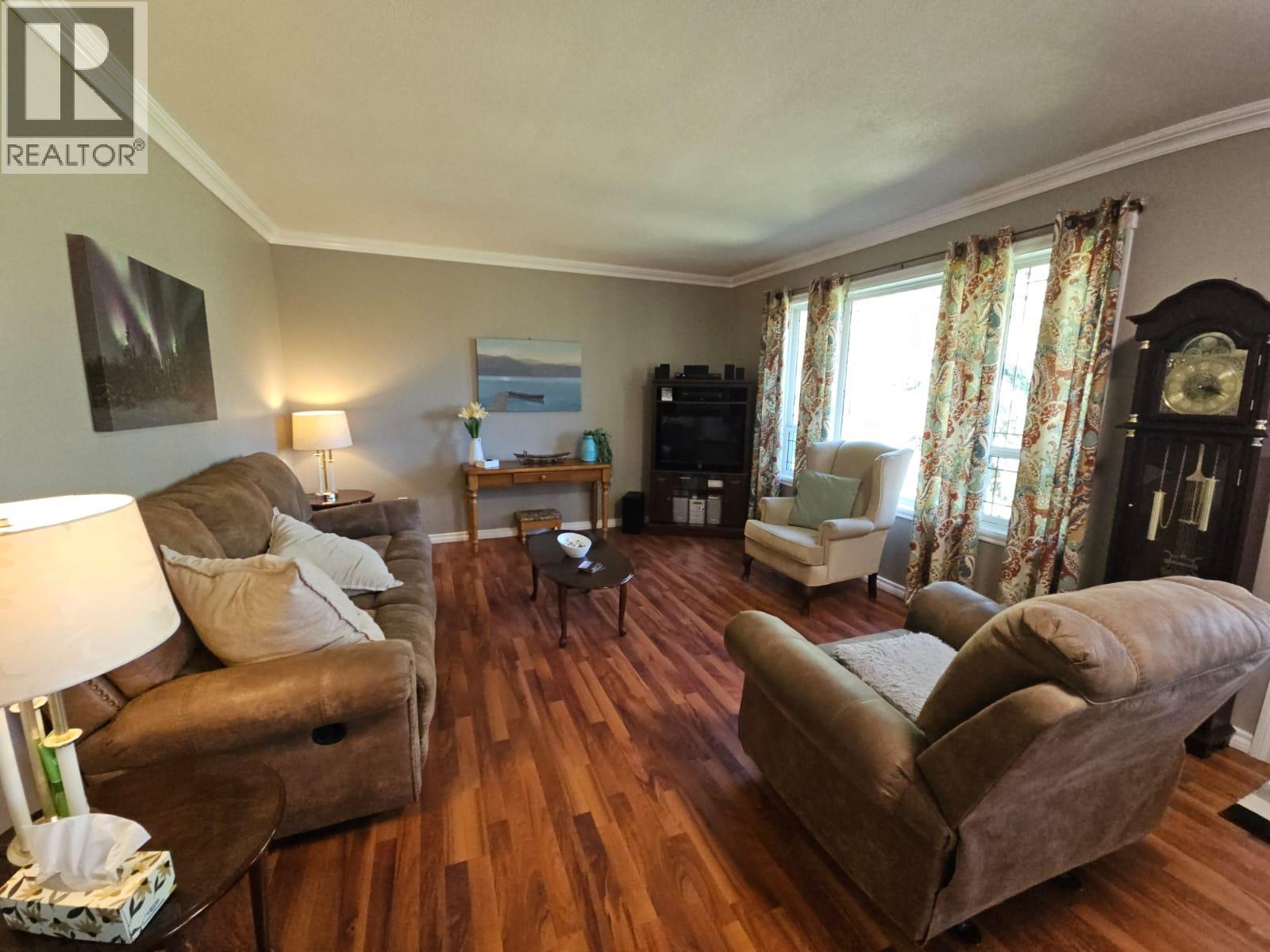 5933 KURJATA Road, Chetwynd