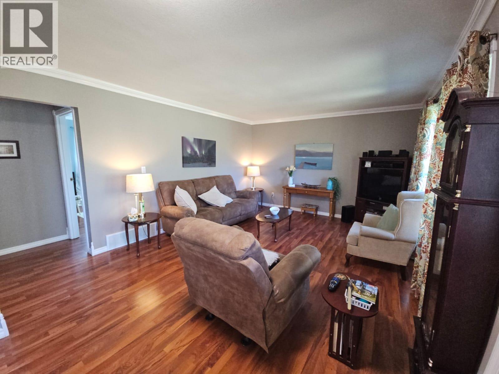 5933 KURJATA Road, Chetwynd