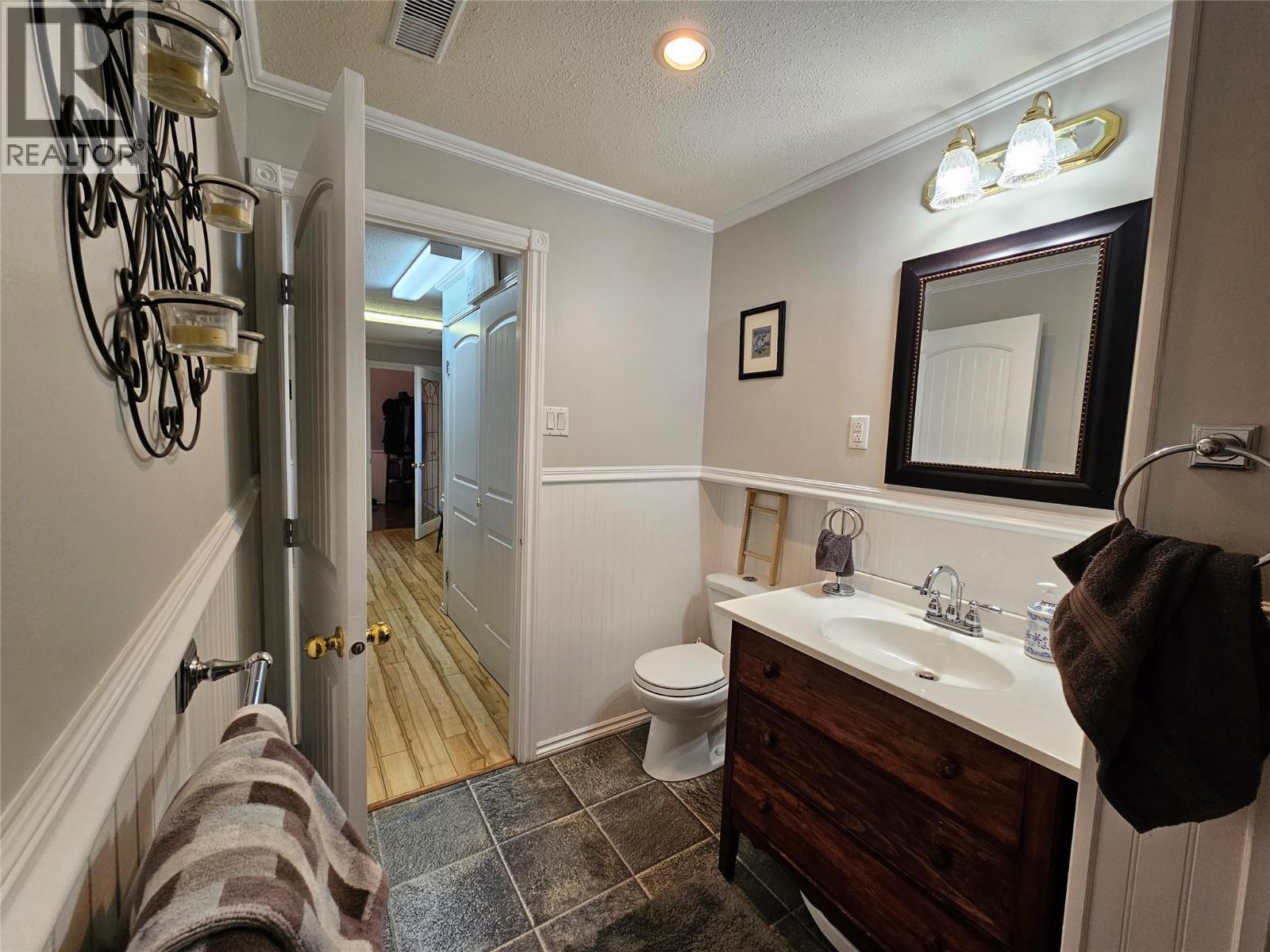 5933 KURJATA Road, Chetwynd