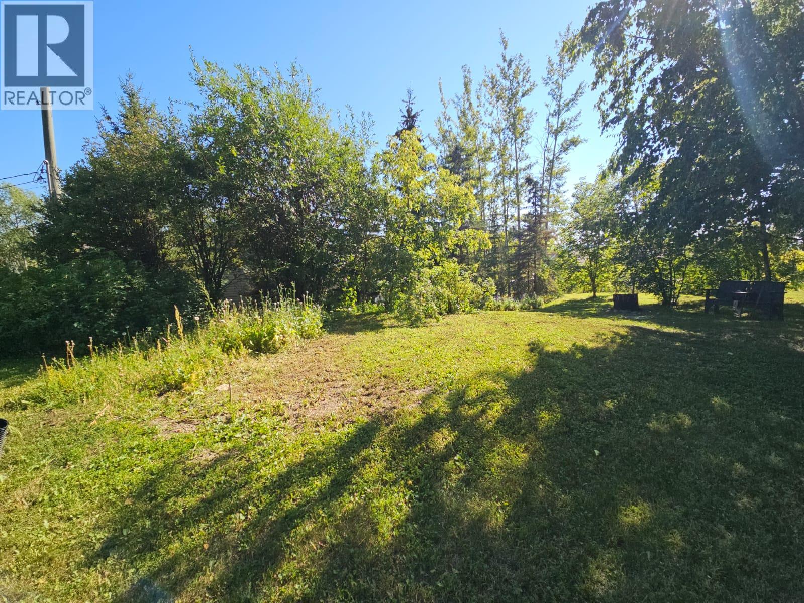 5933 KURJATA Road, Chetwynd