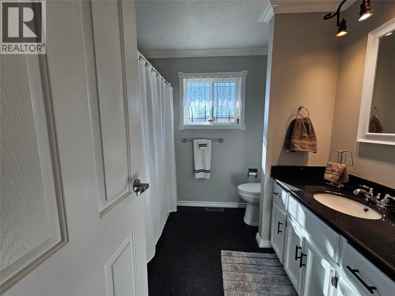 5933 KURJATA Road, Chetwynd