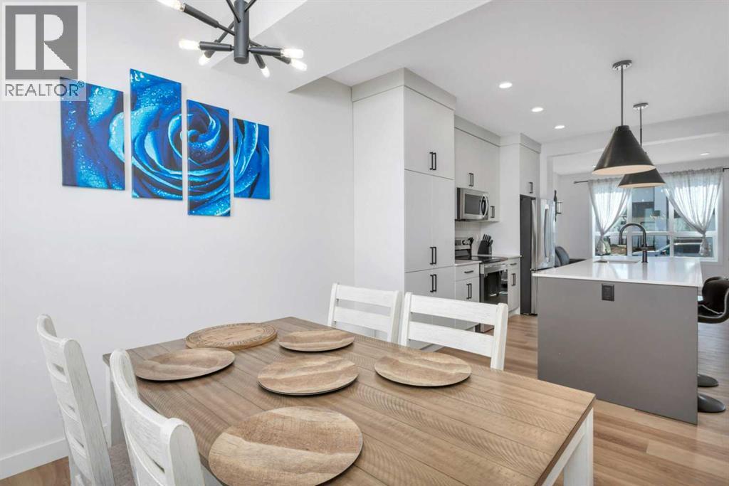 Photo 14 of 25 Inglis Crescent, Sylvan Lake AB