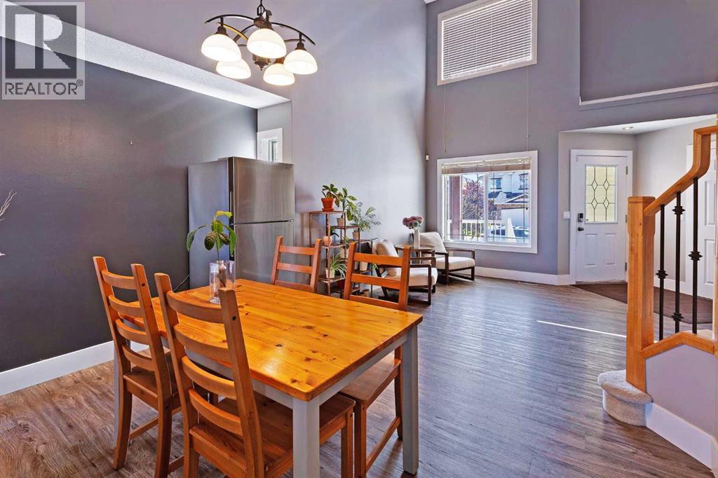 Photo 9 of 159 Royal Birkdale Crescent Nw, Calgary AB