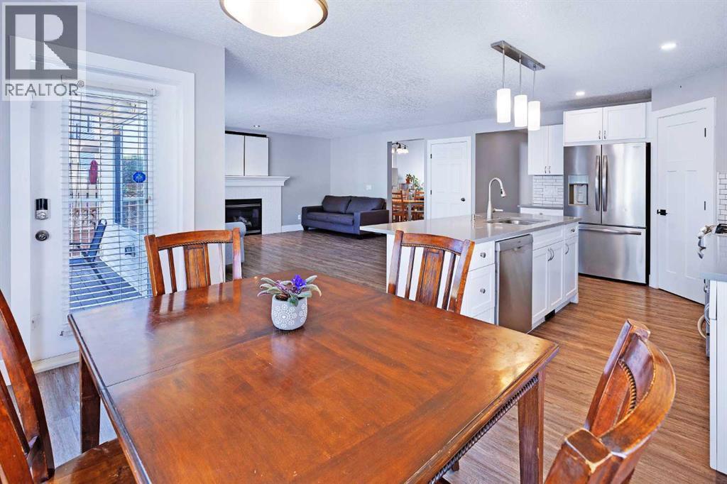 Photo 10 of 159 Royal Birkdale Crescent Nw, Calgary AB