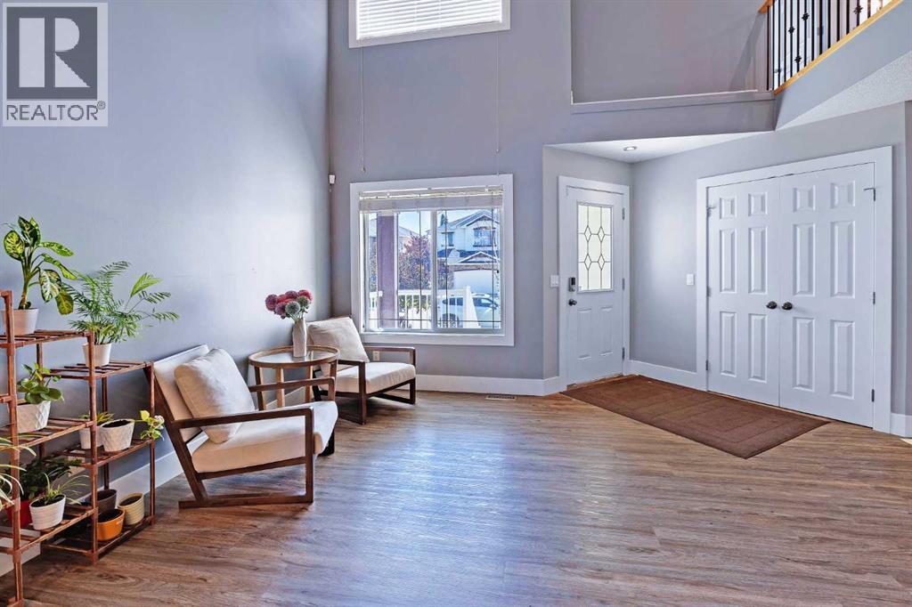 Photo 4 of 159 Royal Birkdale Crescent Nw, Calgary AB