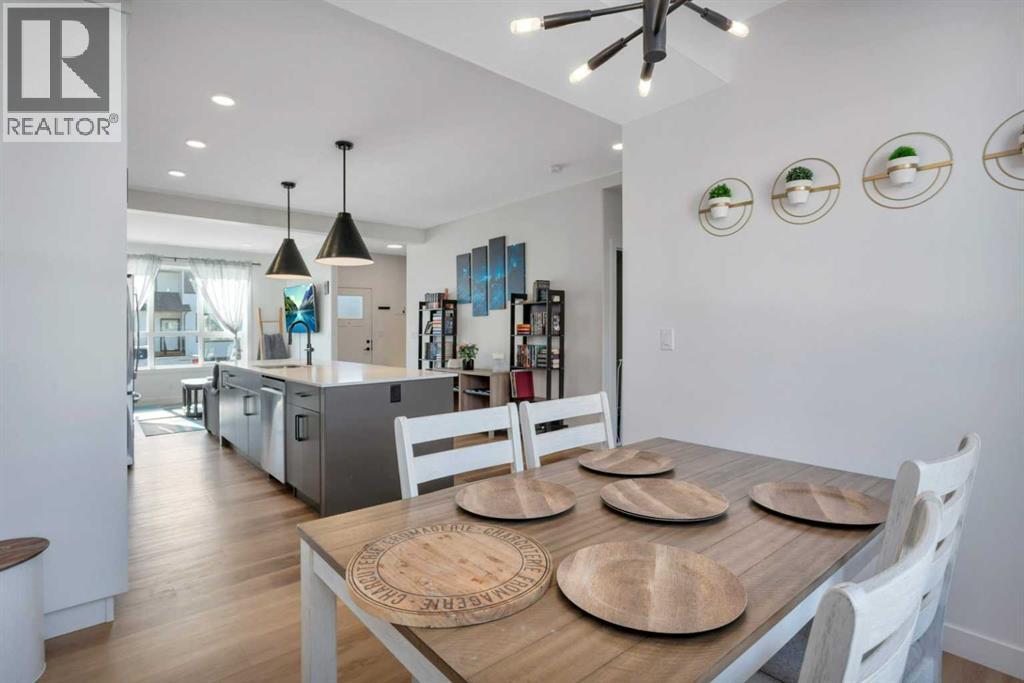 Photo 13 of 25 Inglis Crescent, Sylvan Lake AB