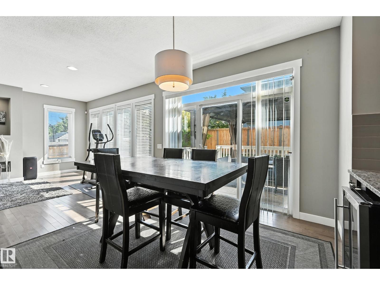 Photo 11 of 20641 97 A Av Nw, Edmonton AB