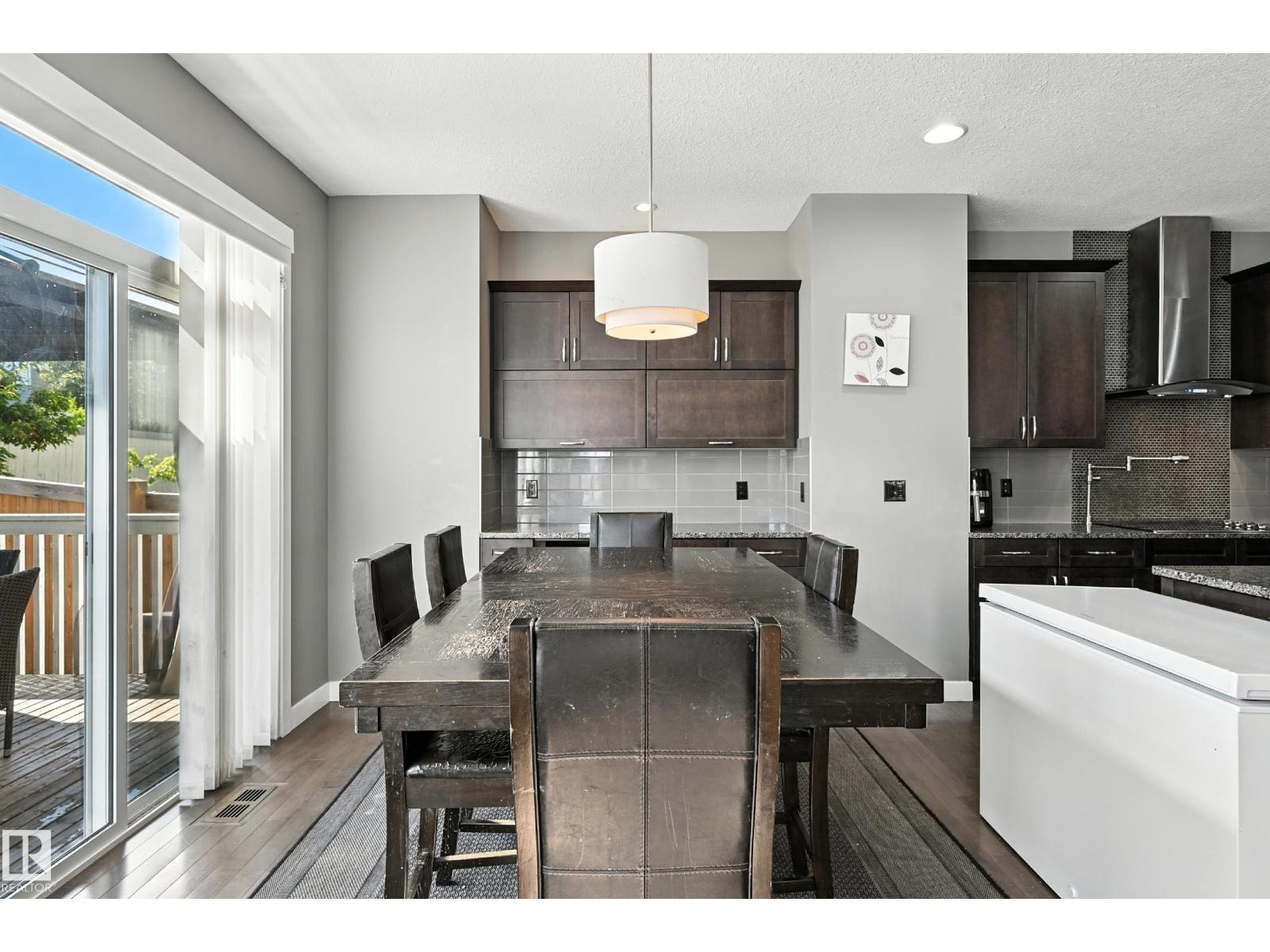 Photo 13 of 20641 97 A Av Nw, Edmonton AB