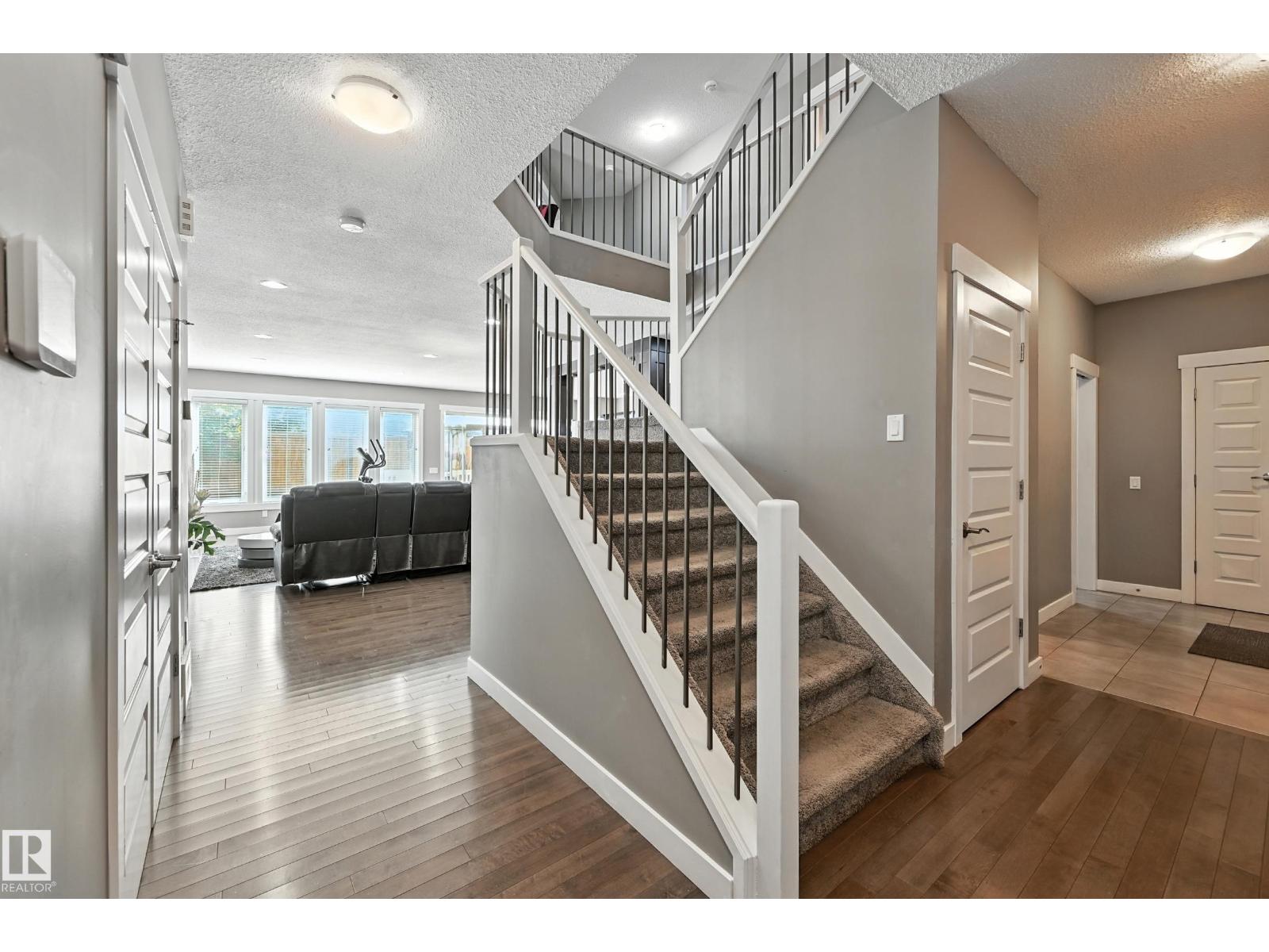 Photo 14 of 20641 97 A Av Nw, Edmonton AB