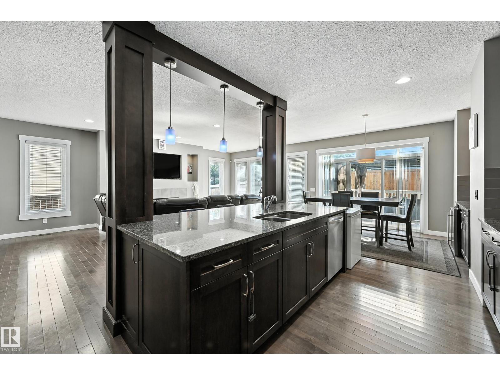 Photo 7 of 20641 97 A Av Nw, Edmonton AB