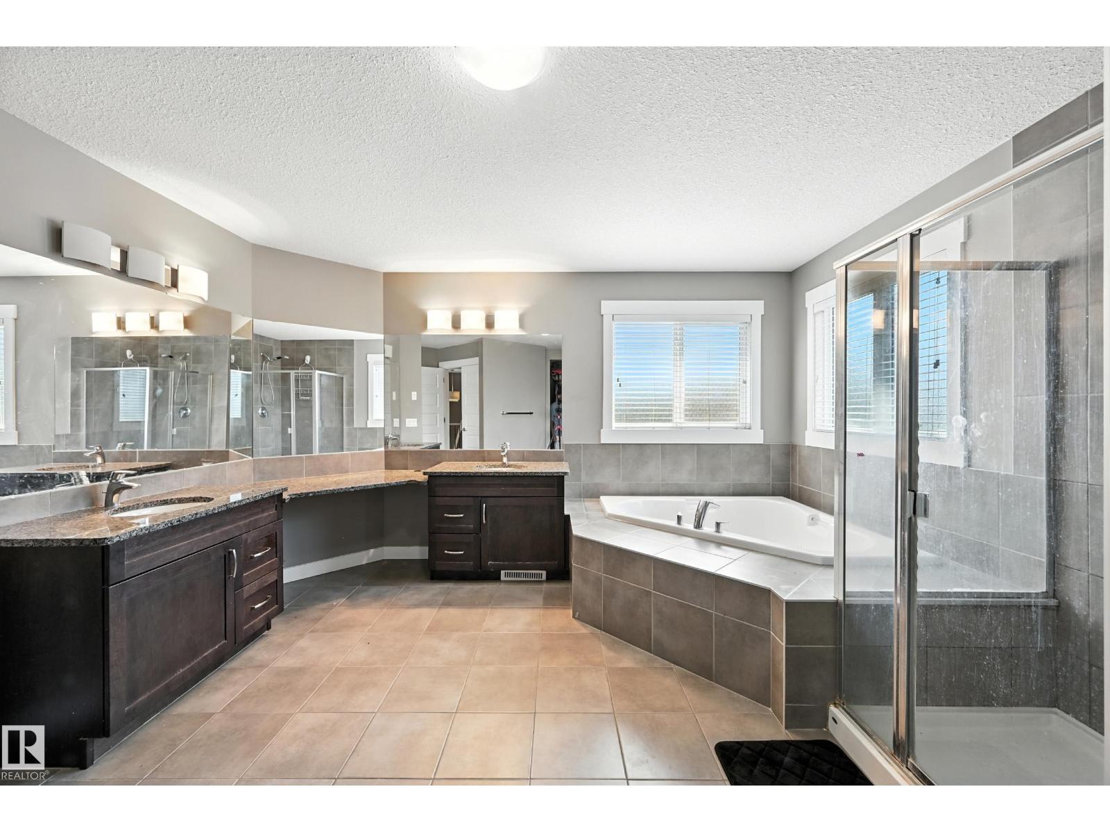 Photo 26 of 20641 97 A Av Nw, Edmonton AB