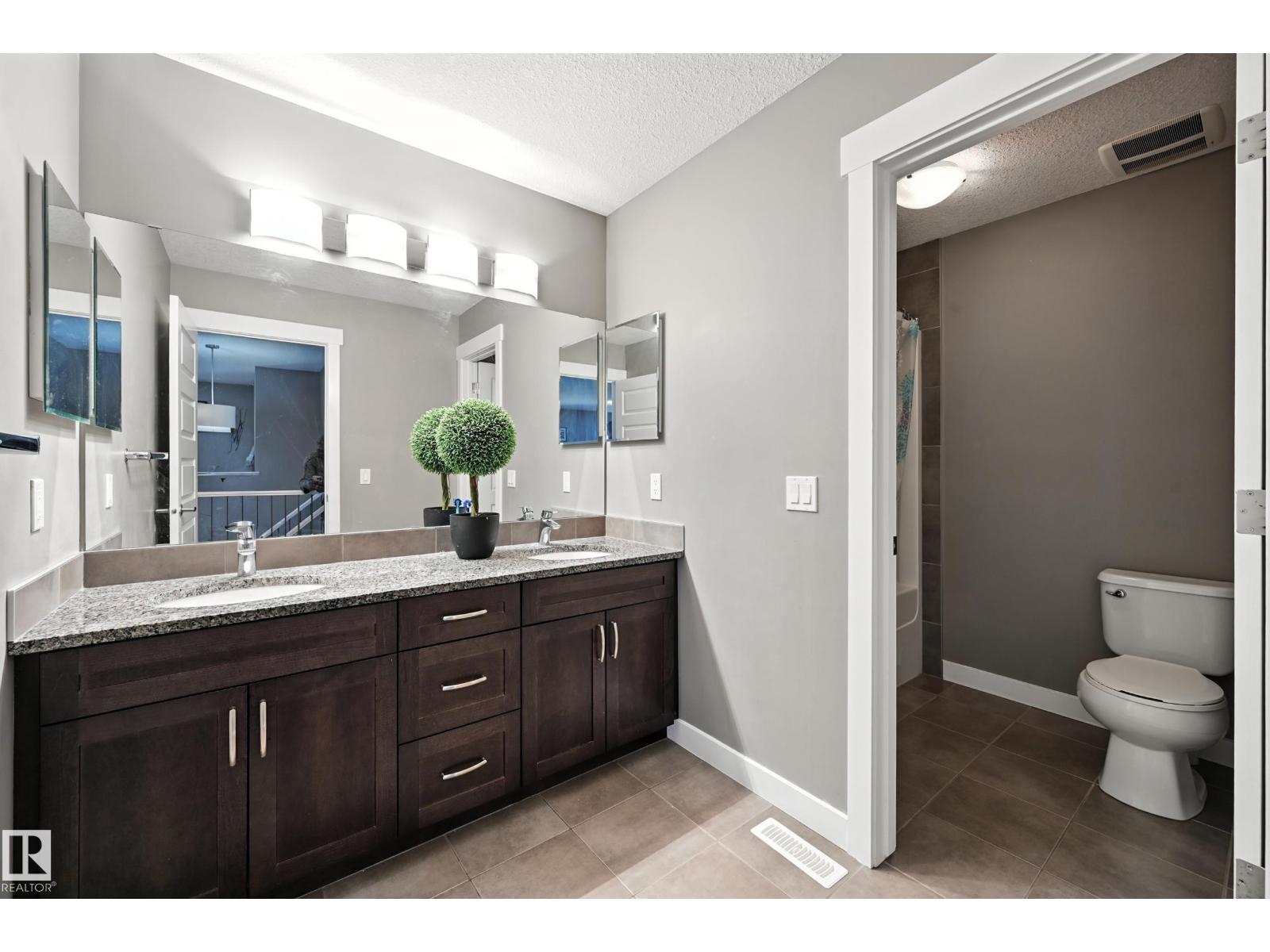 Photo 29 of 20641 97 A Av Nw, Edmonton AB