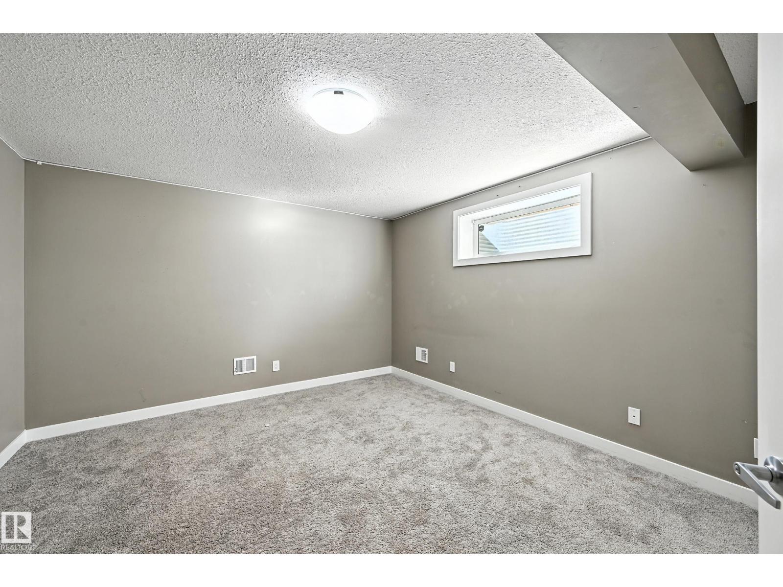 Photo 44 of 20641 97 A Av Nw, Edmonton AB