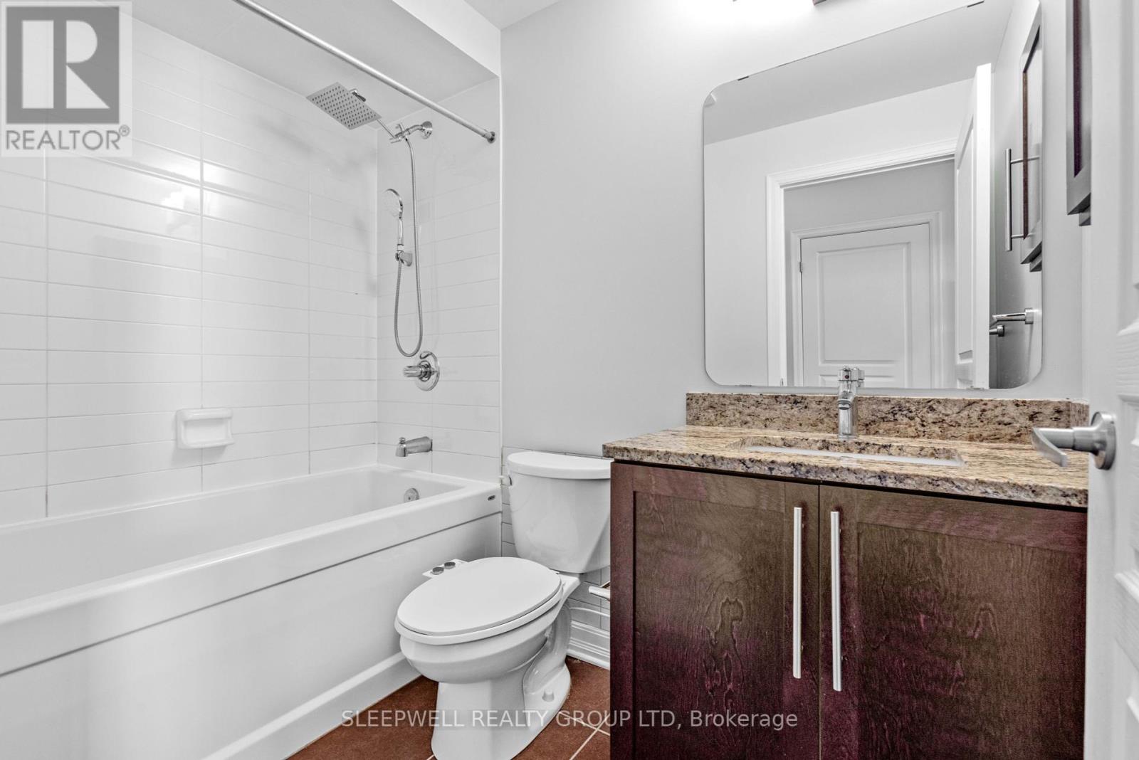 Photo 6 of 1212 238 Besserer Street, Ottawa ON