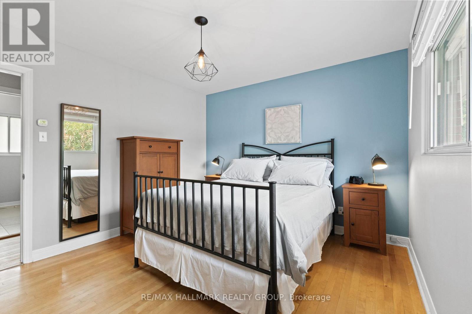 Photo 11 of 1217 1215 Willowdale Avenue, Ottawa ON
